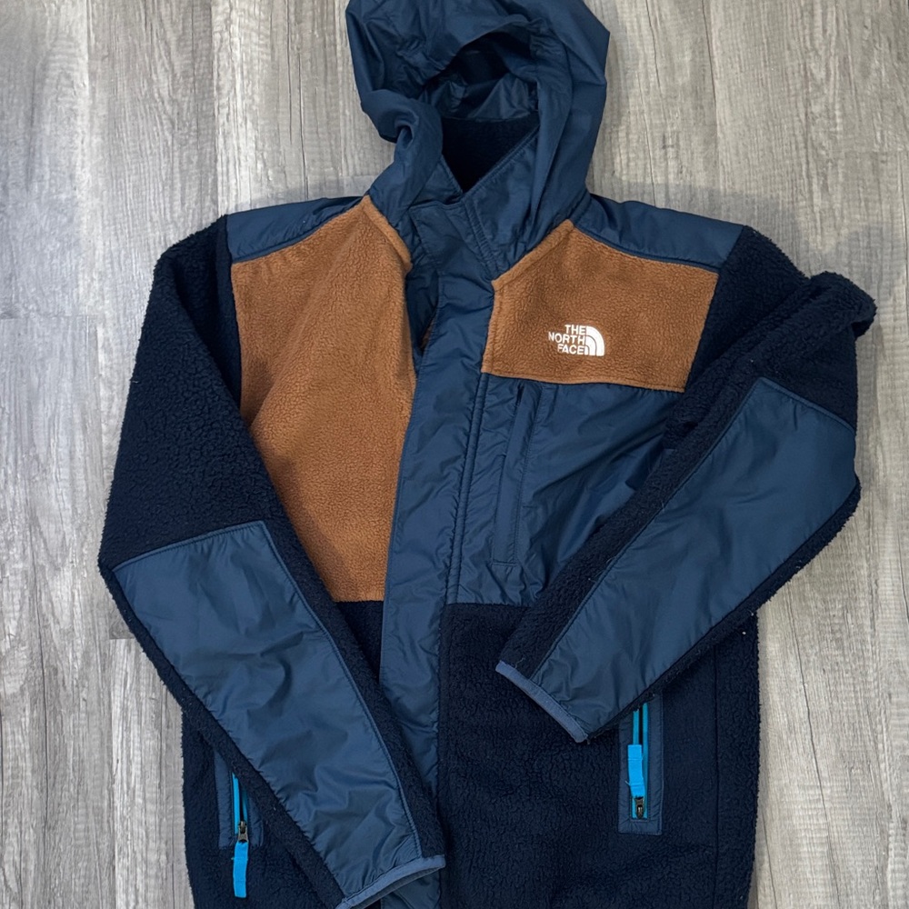 The North Face Men's Black and Tan Performance Jacket